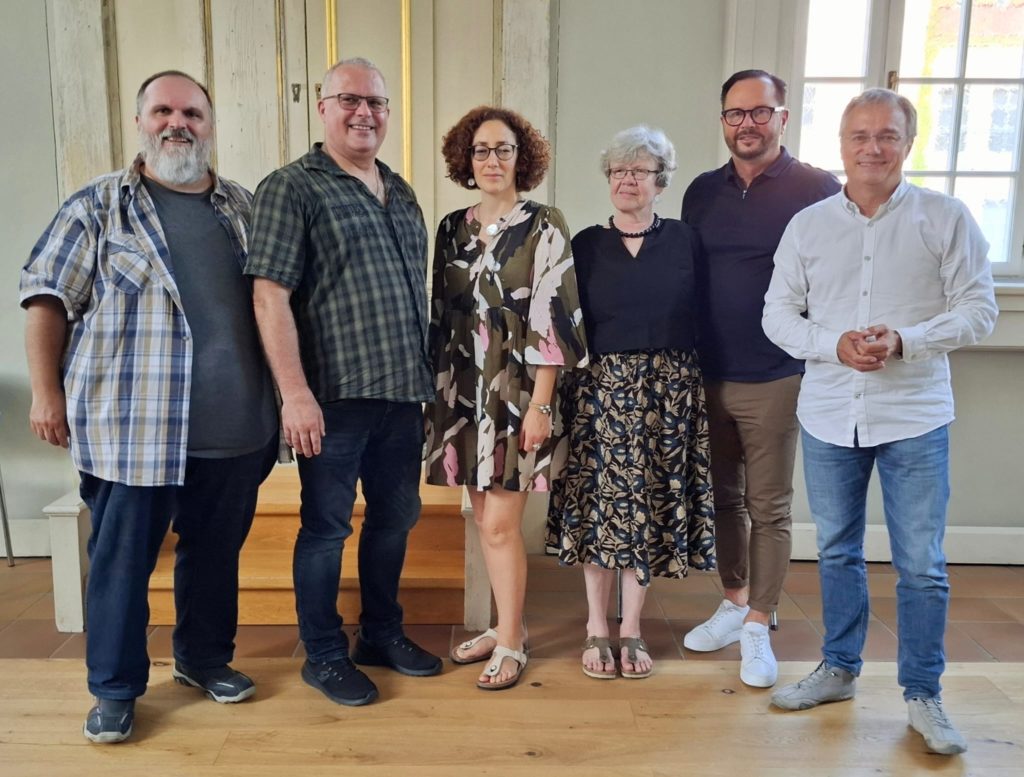 Der neue Vorstand der DIG Erfurt- Volker Hase, Peter Fischer, Olga Olejnik, Frau Dr. Franziska Wein, Matthias Tarwitz, Michael Panse auf dem Bild fehlend Andreas Menzel.